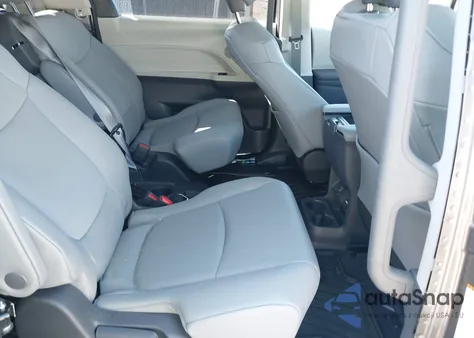 2024 Toyota Sienna Xle из США, поврежденный, VIN 5TDJRKEC8RS219789